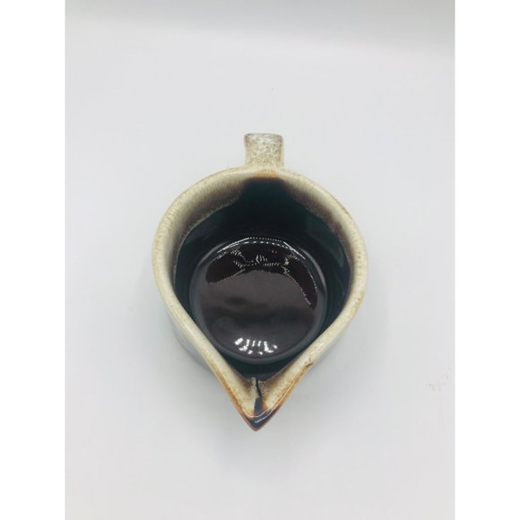 Vintage Pfaltzgraff brown drip open handle ceramic creamer. - Picture 6 of 11
